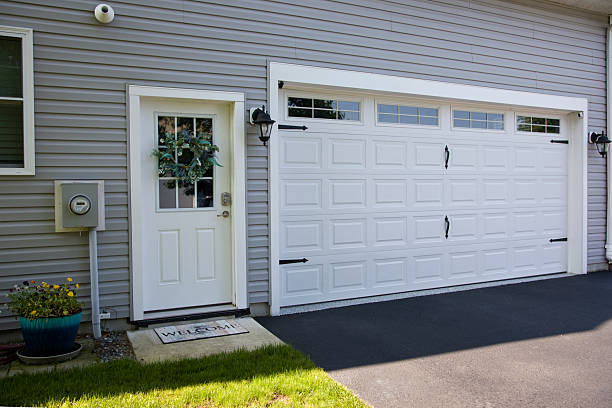 24/7 Emergency Garage Door Panel Replacement experts in Short Pump, VA